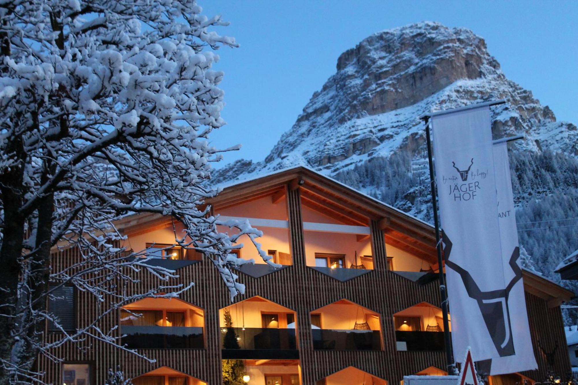 Hotel Jaegerhof Colfosco Eksteriør bilde