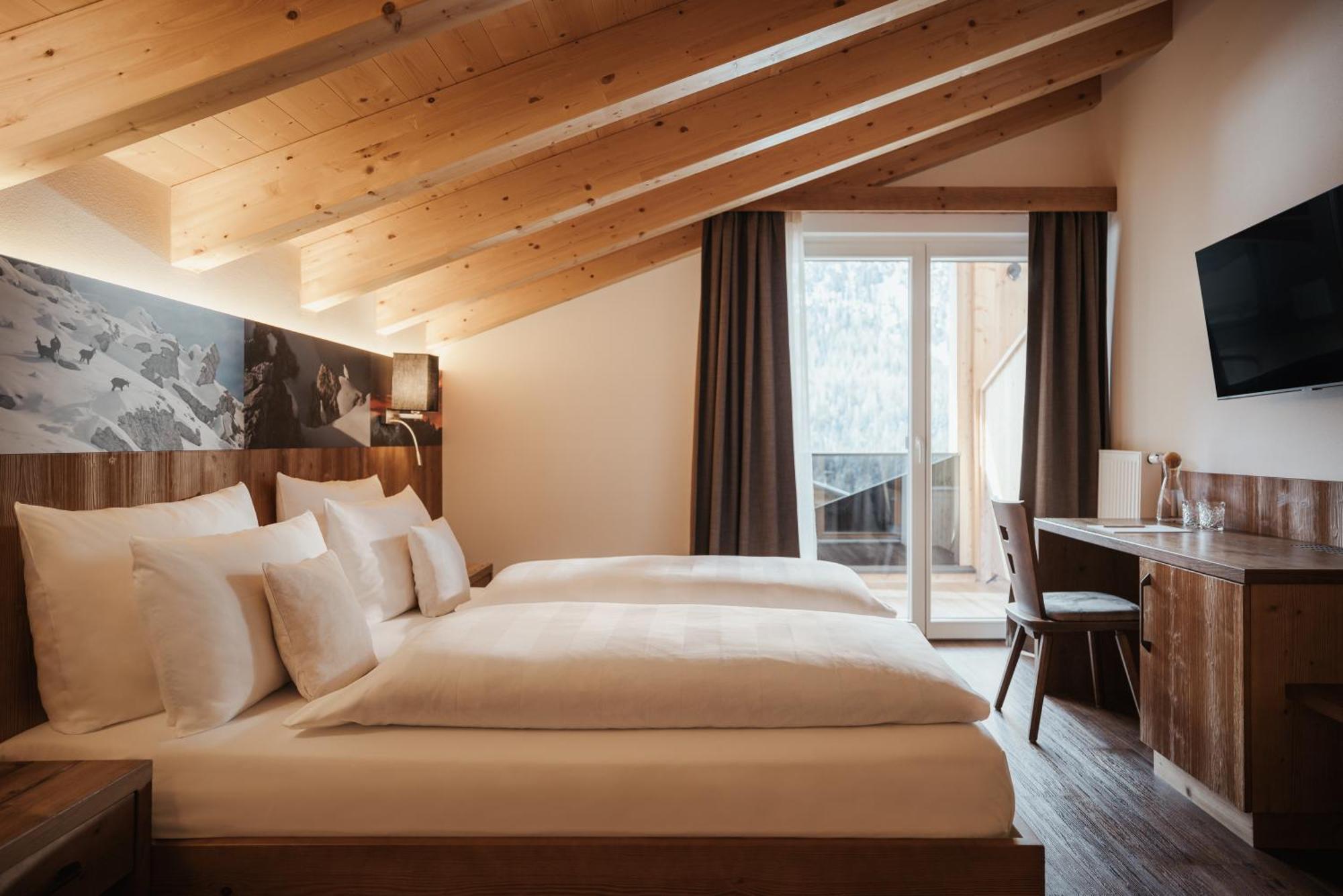 Hotel Jaegerhof Colfosco Eksteriør bilde