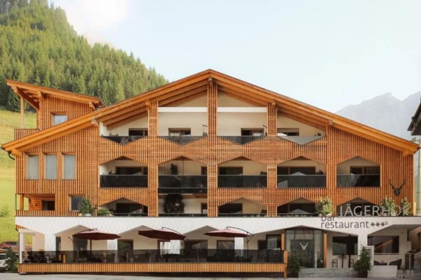 Hotel Jaegerhof Colfosco Eksteriør bilde